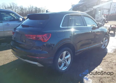2020 Audi Q3 Premium 45 Tfsi Quattro Tiptronic z USA, uszkodzony, nr VIN WA1AECF32L1009445